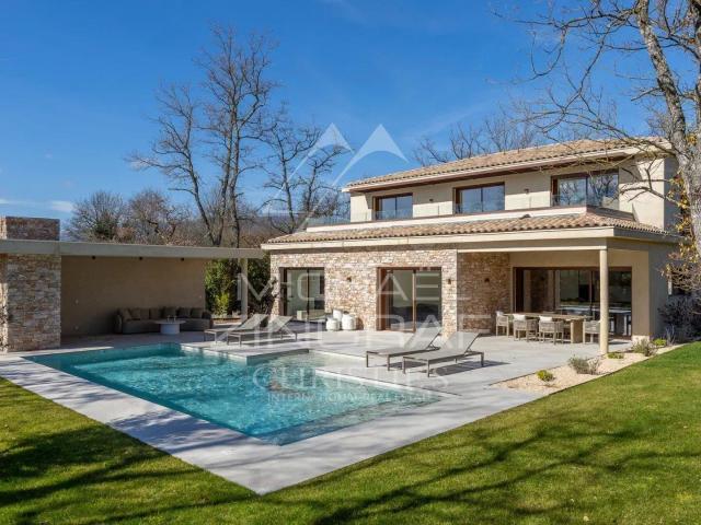 Villa d’Exception au Cœur du Domaine 250m² Fayence