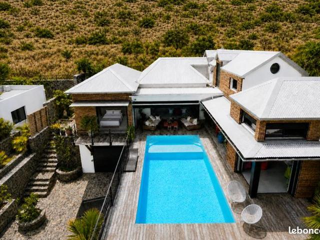 Villa d’exception avec vue mer panoramique