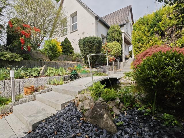 Villa d’exception de 221 m2 aux portes de Bâle cadre verdoyant et vue imprenable