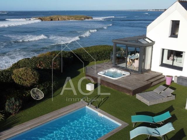 Villa d’exception face à la mer avec piscine et spa 125m² Quiberon