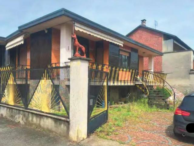 Villa da ristrutturare a Montanaro
