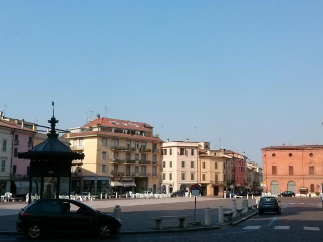 Villa da ristrutturare in via guglielmo marconi 32, Casalmaggiore