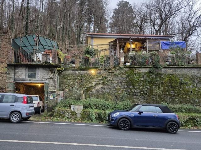 Villa da ristrutturare in via nostra signora della guardia 94, Castiglione Chiavarese