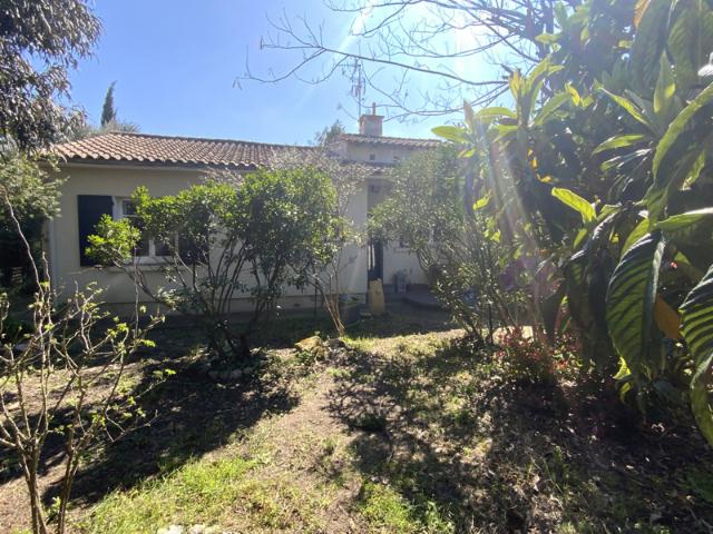 Villa dans quartier recherché Uzès à pieds