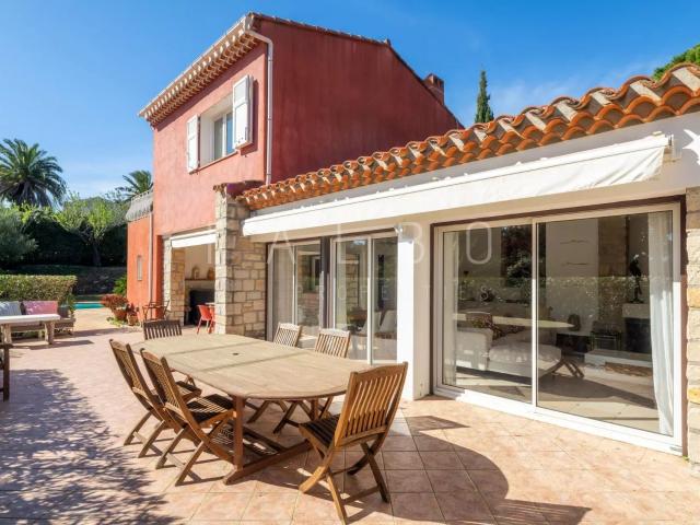 Villa dans résidence fermée avec accès mer La Ciotat 118m² La Ciotat