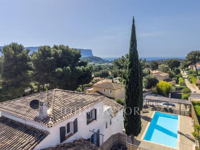 Villa dans résidence sécurisée 192m² Cassis