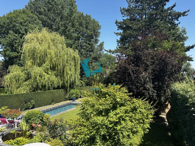 Villa d'Architecte — 4 Suites Privatives · Piscine Chauffée · Jardin 1 300 m2