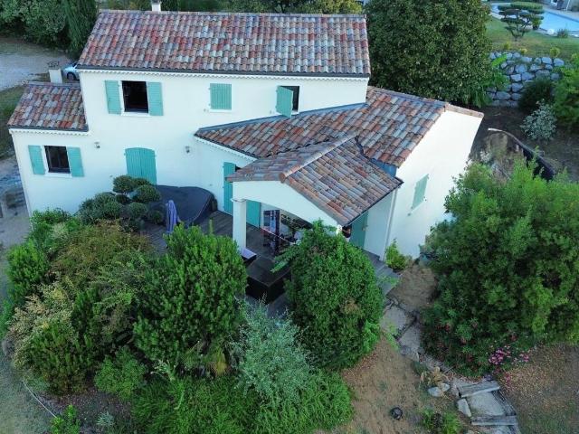 Villa d'architecte T5 avec prestations hauts de Gamme