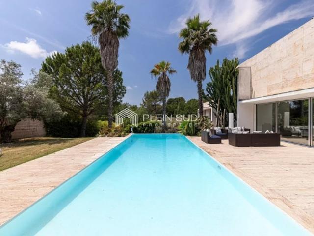 Villa d'architecte, très bien situé