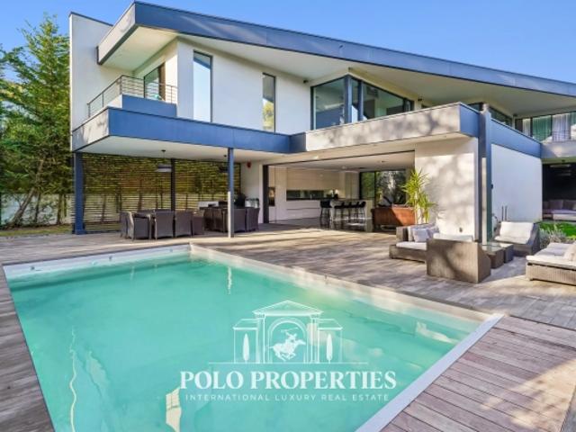 Villa d'Architecte avec piscine Garches