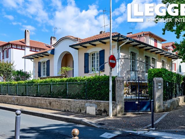 Villa d'architecte classée située au coeur du quartier St Vincent à DAX