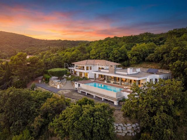 Villa d'architecte d’exception avec vue totale. 470m² Montpellier