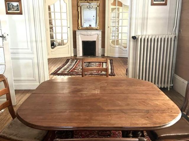 Villa d'architecte dans cité thermale