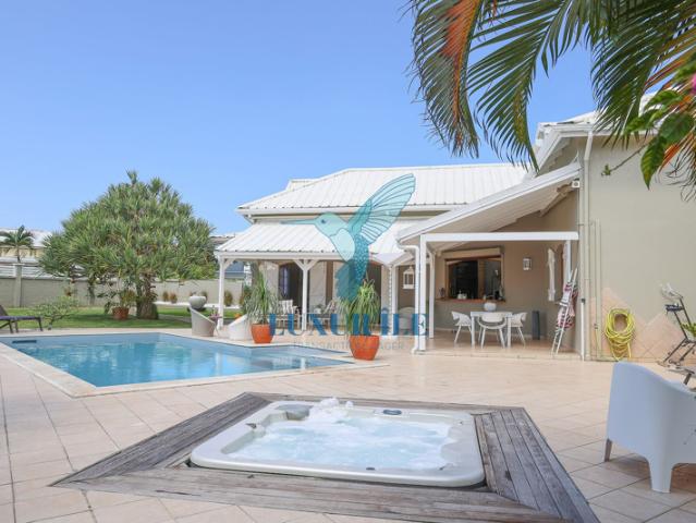 Villa d'Architecte d'Exception avec Piscine & Jacuzzi Dalc
