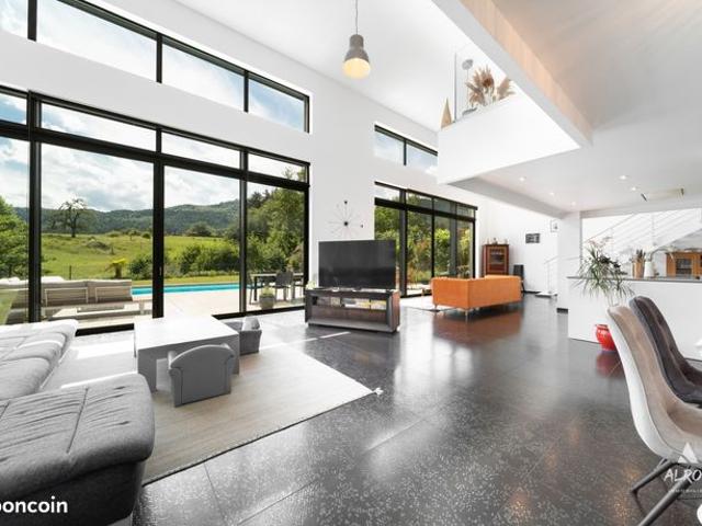 Villa d'architecte en triplex inversé
