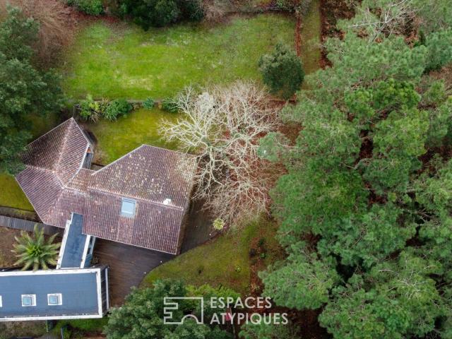 Villa d'architecte en bois à 2 km des plages