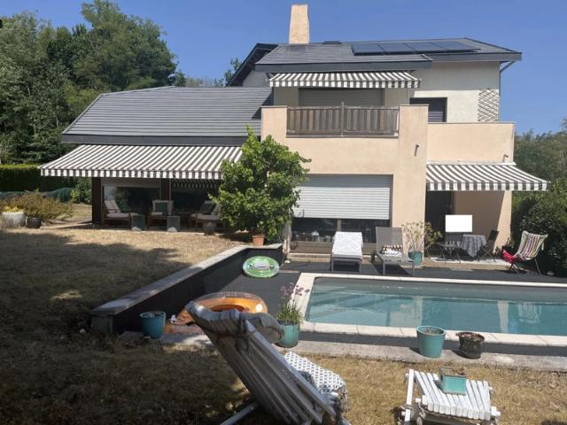VILLA D'ARCHITECTE LE BREUIL