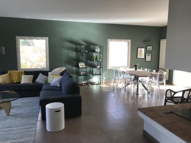 VILLA d'architecte MEUBLEE 183 m2 4 chambres extérieur et garage Pointe Rouge