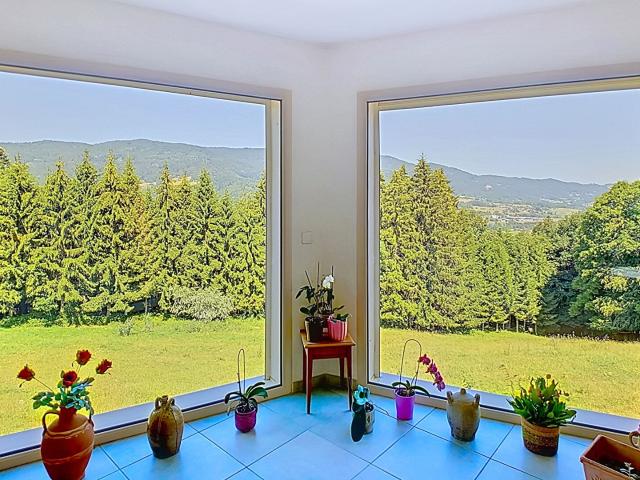 Villa D'architecte Situation Dominante Face Aux Voirons 265. 265m² Saint André de Boëge