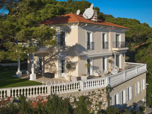 Villa d'architecture classique 400m² Saint Jean Cap Ferrat