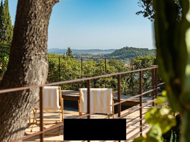 Villa de 4 chambres de luxe en vente Hyères, Provence Alpes Côte d'Azur