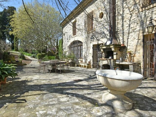 Villa de 4 chambres de luxe en vente Saint Dionisy, France