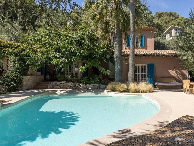 Villa de 4 chambres de luxe en vente Villefranche sur Mer, France