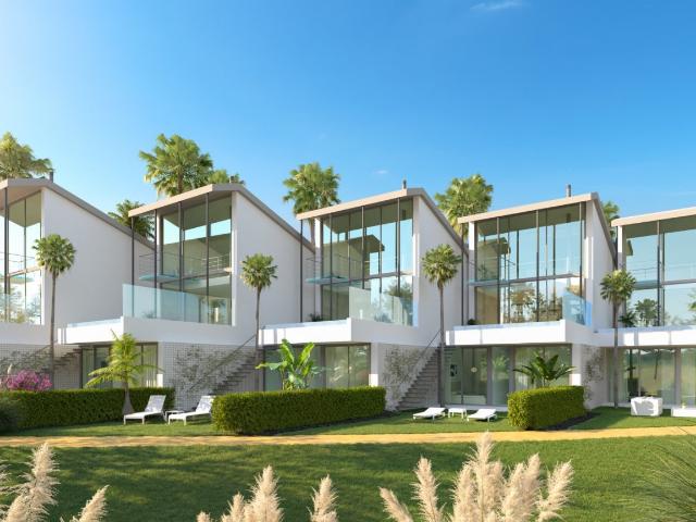 Villa de 4 dormitorios y 4 baños en exclusiva zona Reserva del Higuerón, Benalmádena. Obra Nueva