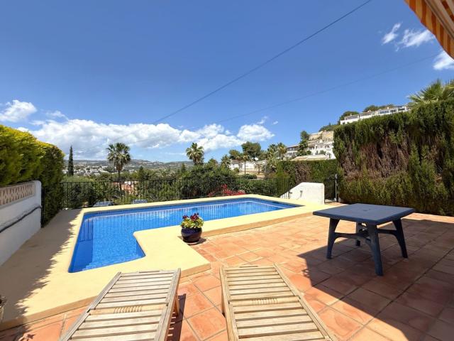 Villa de 4 habitaciones con piscina privada 169m² Moraira