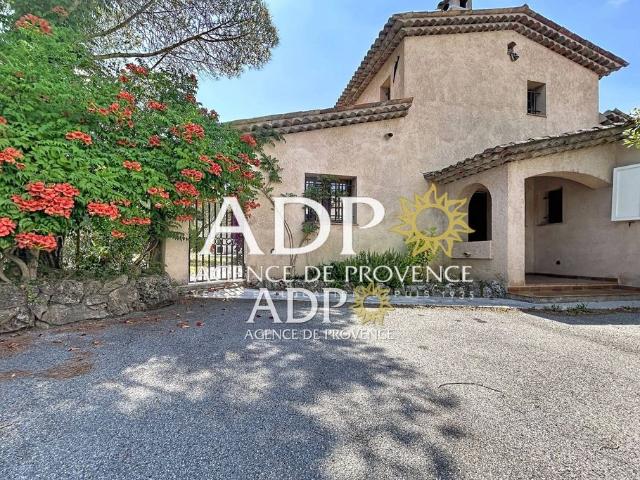Villa de 4 pièces de luxe en location Pégomas, Provence Alpes Côte d'Azur