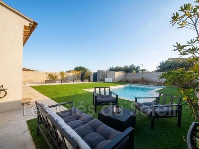 Villa de 4 pièces de luxe en vente Cuers, Provence Alpes Côte d'Azur