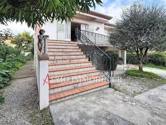 Villa de 4 pièces de luxe en vente Cagnes sur Mer, Provence Alpes Côte d'Azur