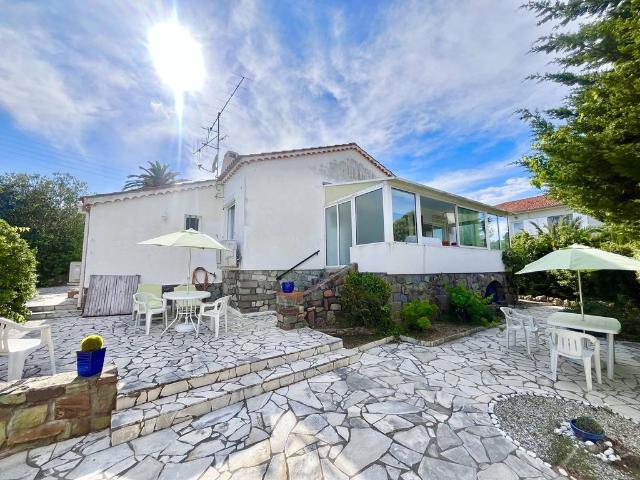 Villa de luxe de 4 pièces en vente Saint Aygulf, Provence Alpes Côte d'Azur