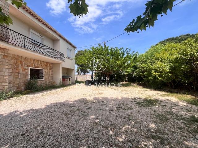 Villa de 4 pièces de luxe en vente Saint Maximin la Sainte Baume, France