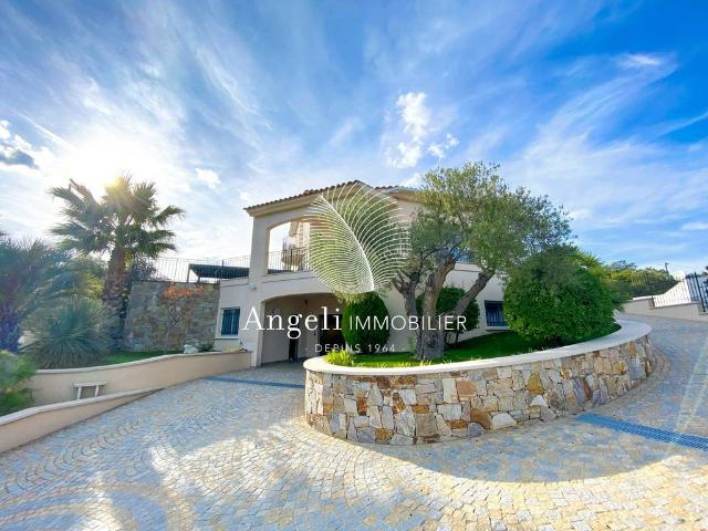 Villa de 4 pièces de luxe en vente Saint Aygulf, France