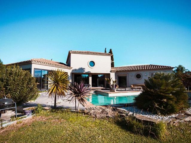 Villa de 4 pièces de luxe en vente Saint Féliu d'Avall, Occitanie