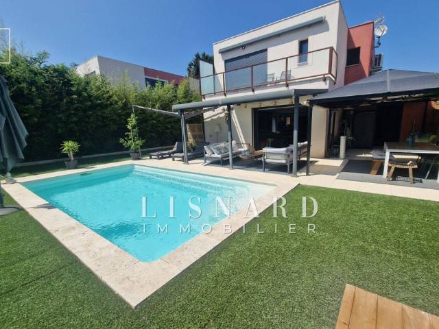 Villa de 4 pièces de luxe en vente Vallauris, Provence Alpes Côte d'Azur