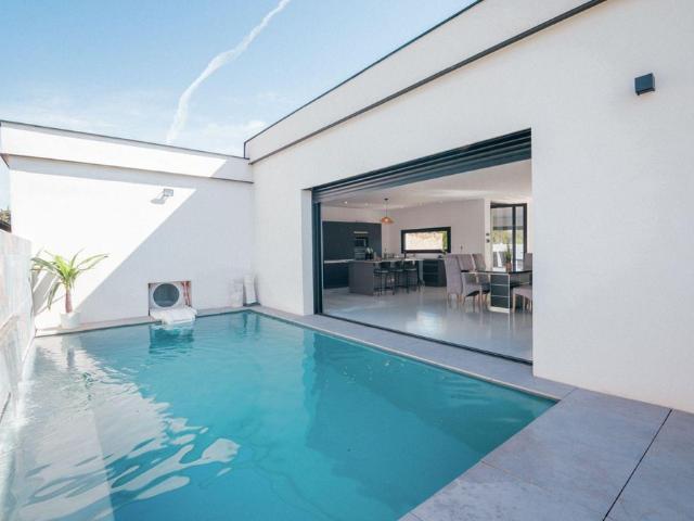 Villa de 4 pièces de luxe en vente Violès, Provence Alpes Côte d'Azur