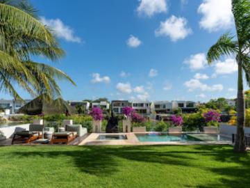 Villa de 4 recamaras en Lagos del Sol, Canc?n