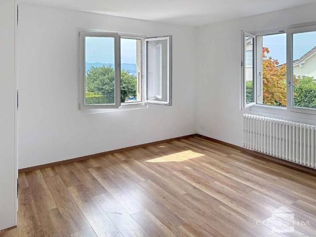 Villa de 4,5 pièces avec agréable jardin