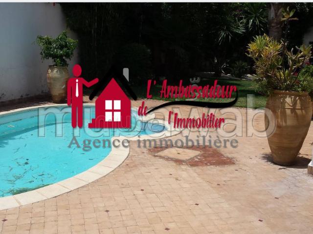 Villa de 545 m2 dans Résidence sécurisée Ain Diab