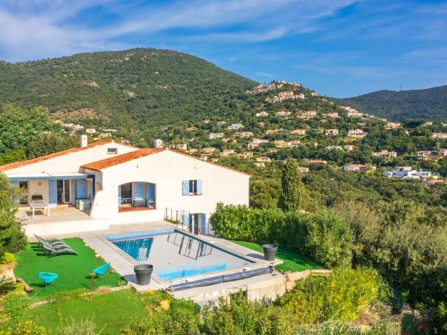 Villa de 5 chambres de luxe en vente Cavalaire sur Mer, France