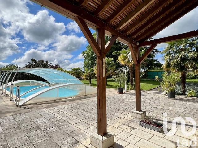 Villa de 5 chambres de luxe en vente Chenou, France