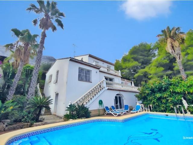 Villa de 5 dormitorios a la venta en Denia 204m² Dénia