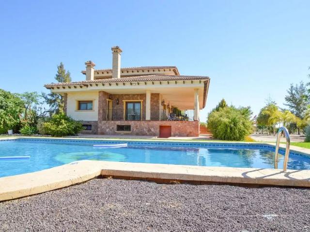 Villa de 5 habitaciones y 4 baños en La Murada 270m² La Murada