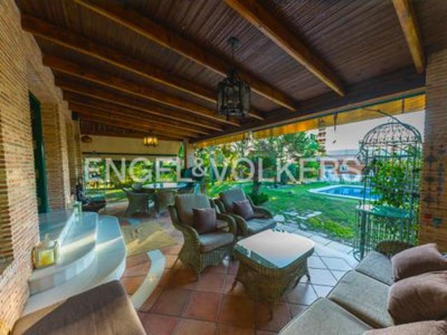 Villa de 5 habitaciones en venta en Alicante, Alicante