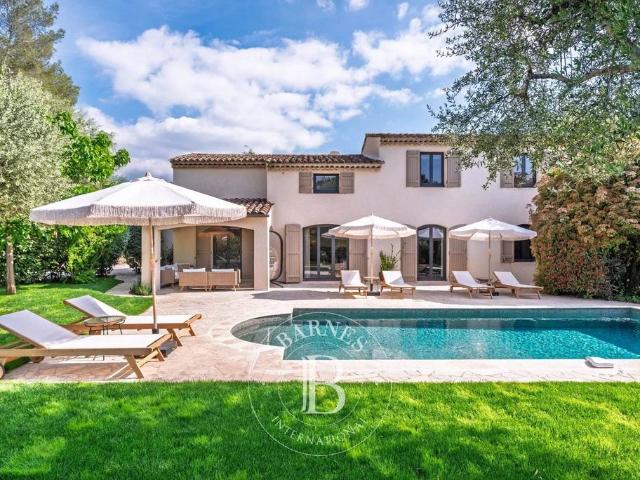Villa de luxe de 5 pièces en location Roquefort les Pins, Provence Alpes Côte d'Azur