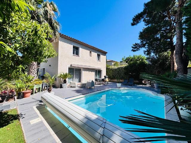 Villa de 5 pièces de luxe en vente Marseille, Provence Alpes Côte d'Azur