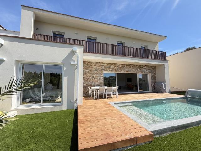 Villa de 5 pièces de luxe en vente Nîmes, Occitanie