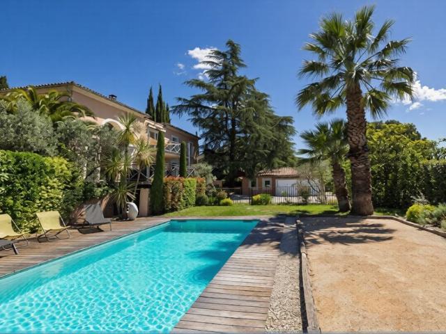Villa de 5 pièces de luxe en vente Éguilles, Provence Alpes Côte d'Azur